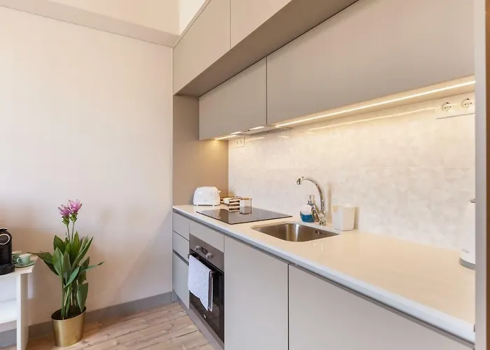 Sendme2portugal: Santa Catarina Appartement Oporto